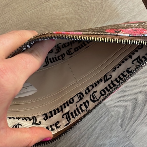 Juicy Couture Wristlet NWOT - Picture 8 of 10